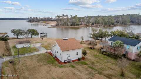 1005 Paradise Drive, Havelock, NC 28532