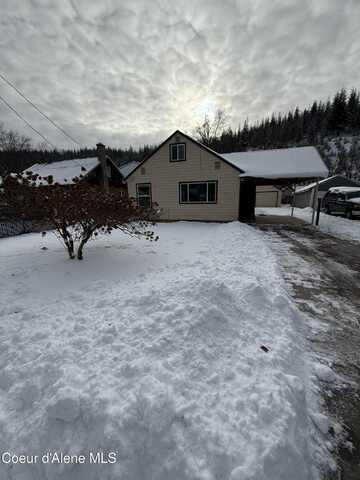 207 Northview Ave, Smelterville, ID 83868