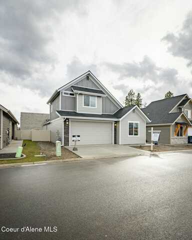 8480 N Snowflake Ln, Hayden, ID 83835