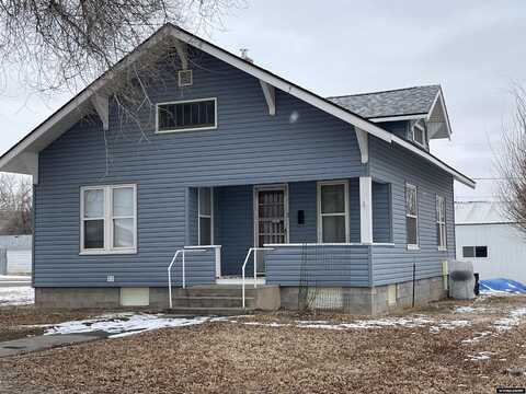 1142 Amoretti Street, Thermopolis, WY 82443