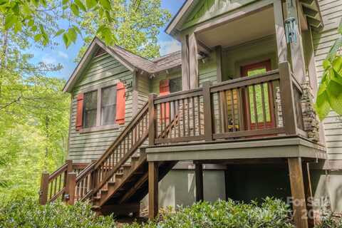 142 Allspice Court, Tuckasegee, NC 28783