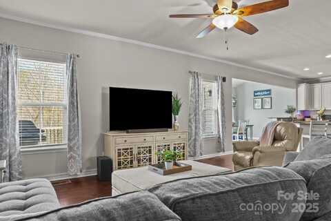 7520 Berkeley Road W, Denver, NC 28037
