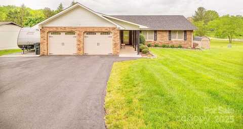 60 Roberts Ridge Drive, Etowah, NC 28729