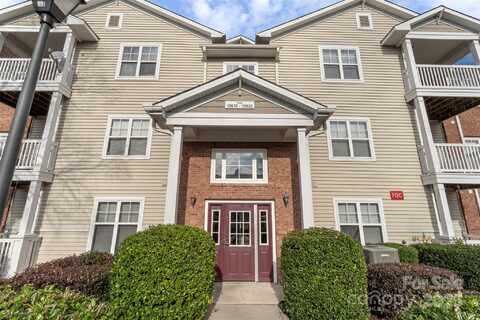 10628 Hill Point Court, Charlotte, NC 28262