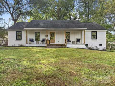 3317 Sargeant Drive, Charlotte, NC 28217