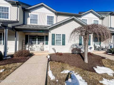 86 SANDRA LEE Boulevard, West Milton, PA 17886