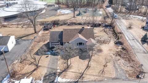 14 Bayberry Lane, Danbury, CT 06811