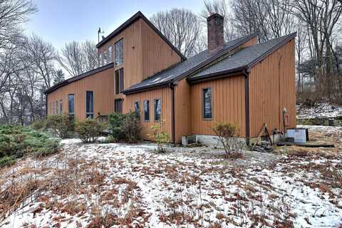 835 Whittemore Road, Middlebury, CT 06762