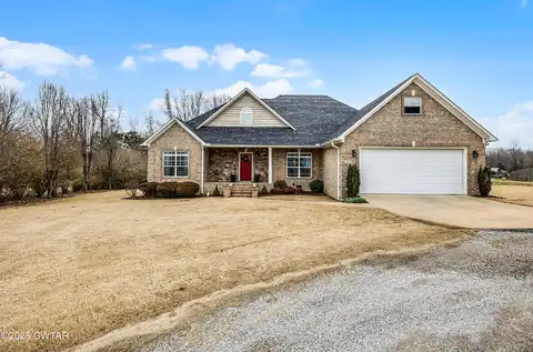 171 Pasture Road, Lexington, TN 38351