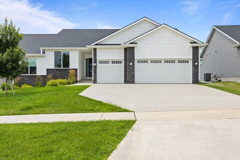 5414 NE Briarwood Drive, Ankeny, IA 50021