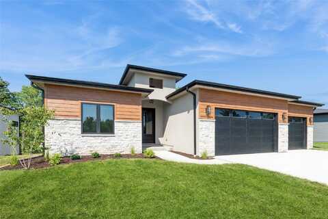 741 Richland Court, Van Meter, IA 50261