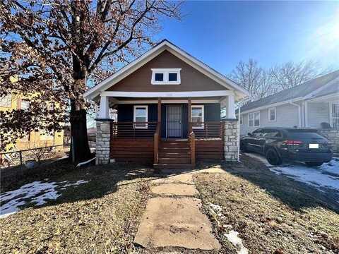 3209 Jackson Avenue, Kansas City, MO 64128