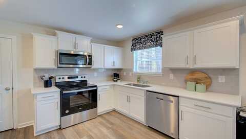 70 Cain Hollow Way, Asheville, NC 28806