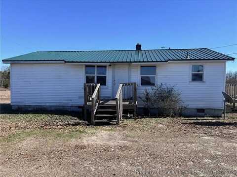 813 S Patterson Street S, Maxton, NC 28364