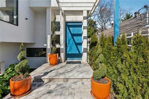 727 Berkeley Avenue NW, Atlanta, GA 30318