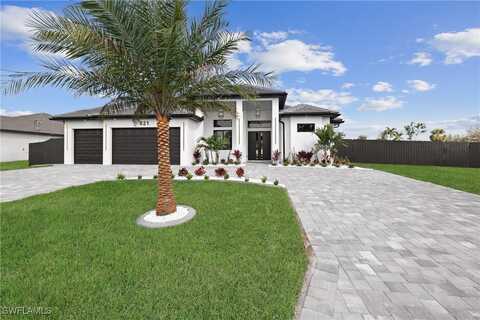 821 SW 11th Court, Cape Coral, FL 33991