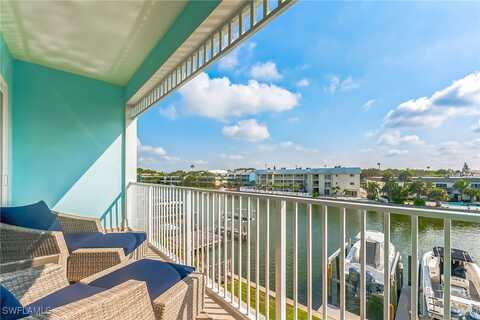 11723 1st Street E, Treasure Island, FL 33706
