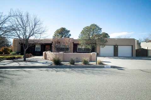 5501 LUNA DEL ORO Court NE, Albuquerque, NM 87111