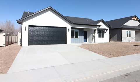 2642 Vicksburg Avenue, Grand Junction, CO 81503