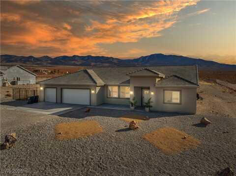 6101 Cavalry Trail, Pahrump, NV 89060