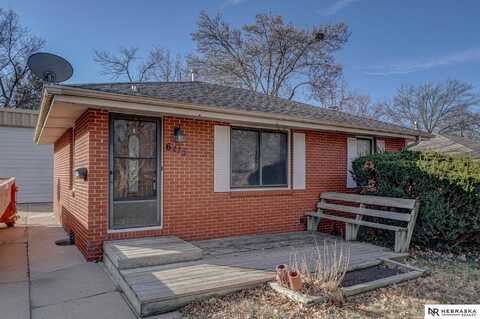 6415 Francis Street, Lincoln, NE 68505