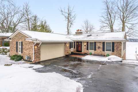 341 Bayview Lane, Plainwell, MI 49080