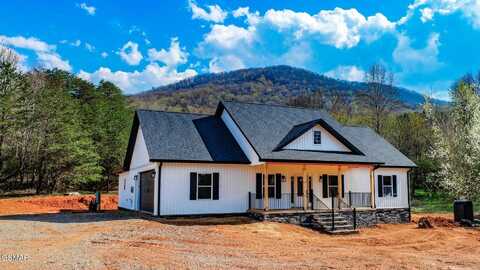 127 Victor Rd, Cosby, TN 37722