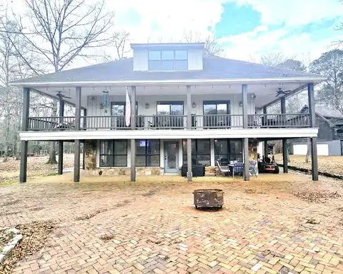 115 Mallard Point Dr, West Point, MS 39773