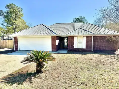 31 Nicolaus Dr., Hattiesburg, MS 39402