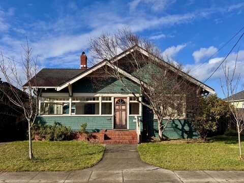 2840 C Street, Eureka, CA 95501