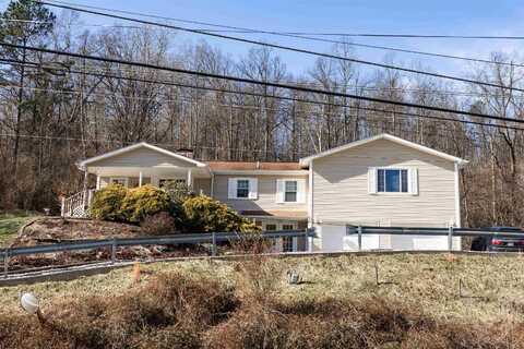 689 Glenwood Road, Milton, WV 25541