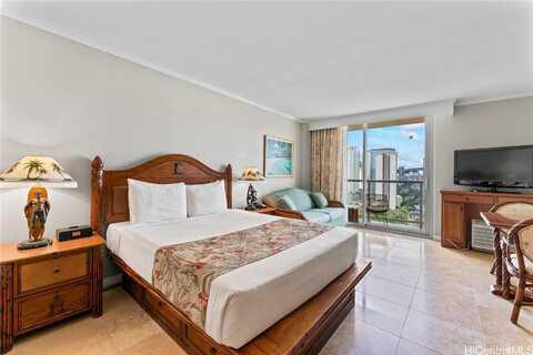 2045 Kalakaua Avenue, Honolulu, HI 96815