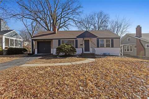 8821 Virginia Lane, Kansas City, MO 64114