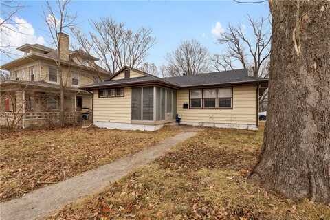 6133 Swope Parkway, Kansas City, MO 64132