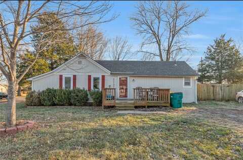 401 S Harrison Street, Spring Hill, KS 66083