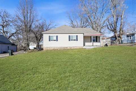 311 E Kay Street, Lansing, KS 66043