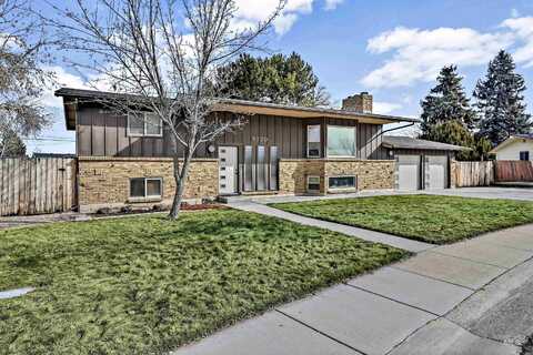 8720 W San Anita Drive, Boise, ID 83704