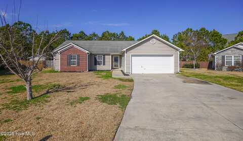 104 Berwick Court, Jacksonville, NC 28546