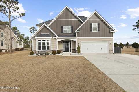 414 Meadowland Circle, Maple Hill, NC 28454