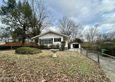 618 Elizabeth St, Maryville, TN 37804