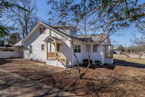 9448 Lusk Rd, Strawberry Plains, TN 37871