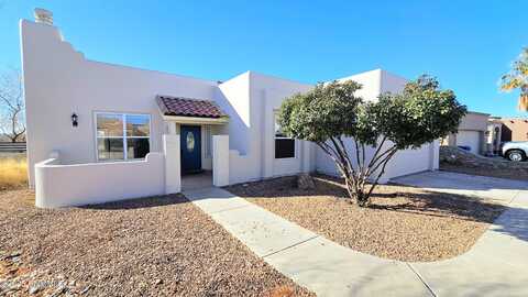 4268 Capistrano Avenue, Las Cruces, NM 88011