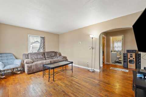 418 Larue Street, Harrodsburg, KY 40330