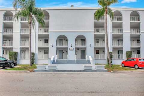 7981 S French Dr, Pembroke Pines, FL 33024