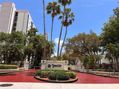 16909 N Bay Rd, Sunny Isles Beach, FL 33160