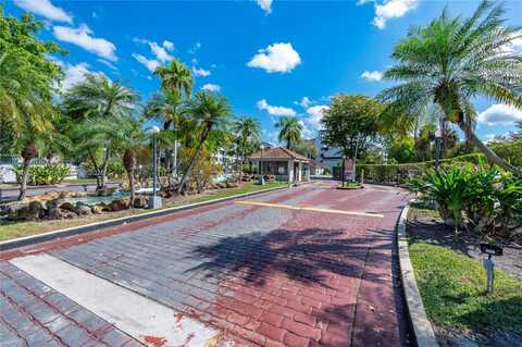 8205 SW 152nd Ave, Miami, FL 33193