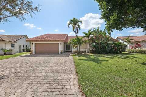 10866 NW 6th St, Coral Springs, FL 33071