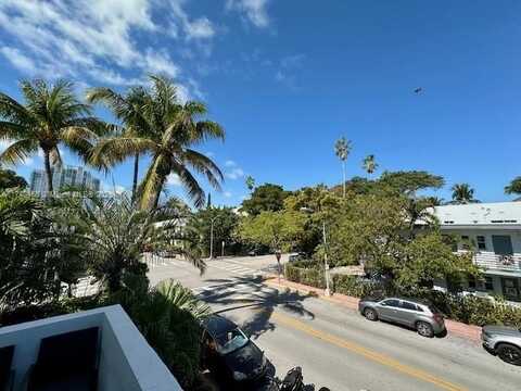 940 7th St, Miami Beach, FL 33139