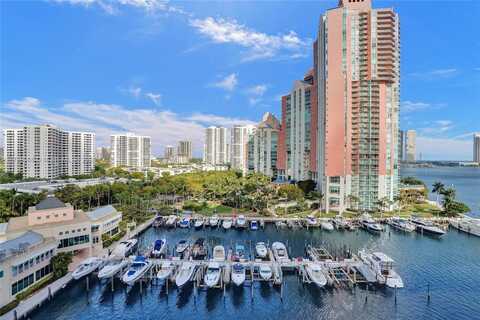 3340 NE 190th St, Aventura, FL 33180