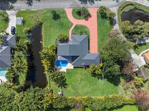 11965 SW 15th Ct, Davie, FL 33325